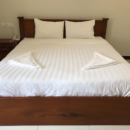 Regal Home Guesthouse พนมเปญ ภายนอก รูปภาพ